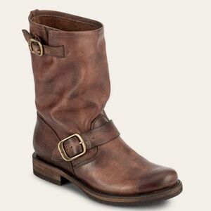 FRYE Veronica boots - size 7.5